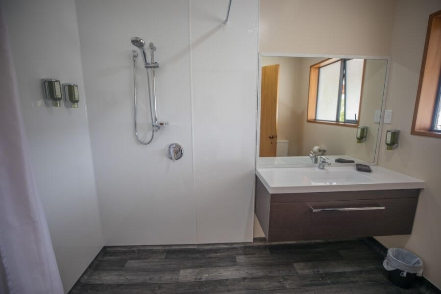Bathroom in 1-bedroom unit at Mt Cook View Motel in Fox Glacier